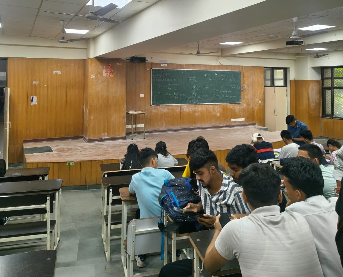 HNBGU Academic photo 3